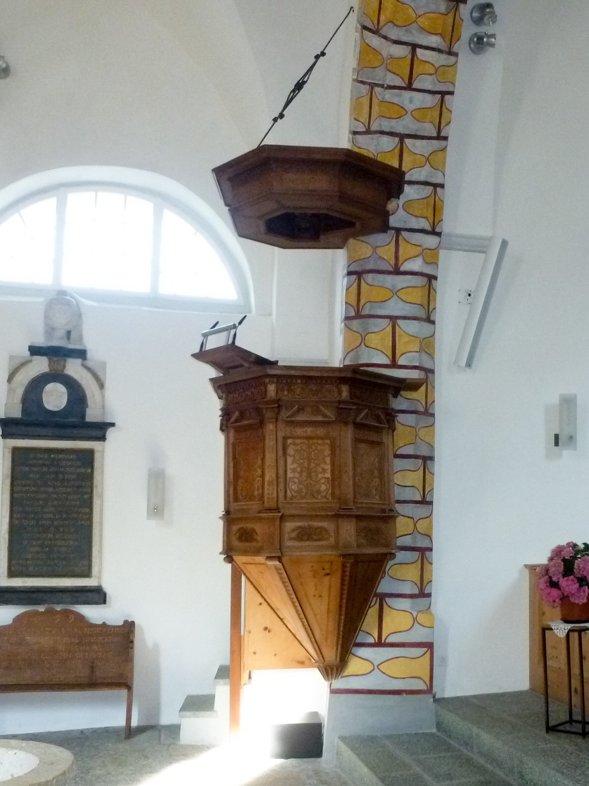 Preekstoel in Evangelisch-Reformierte Kirchgemeinde Andeer, Andeer