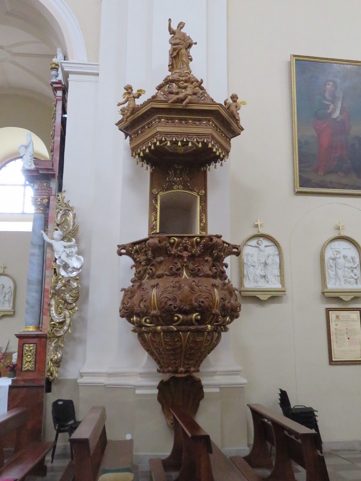 Pulpit at St Mary Church, Trakai