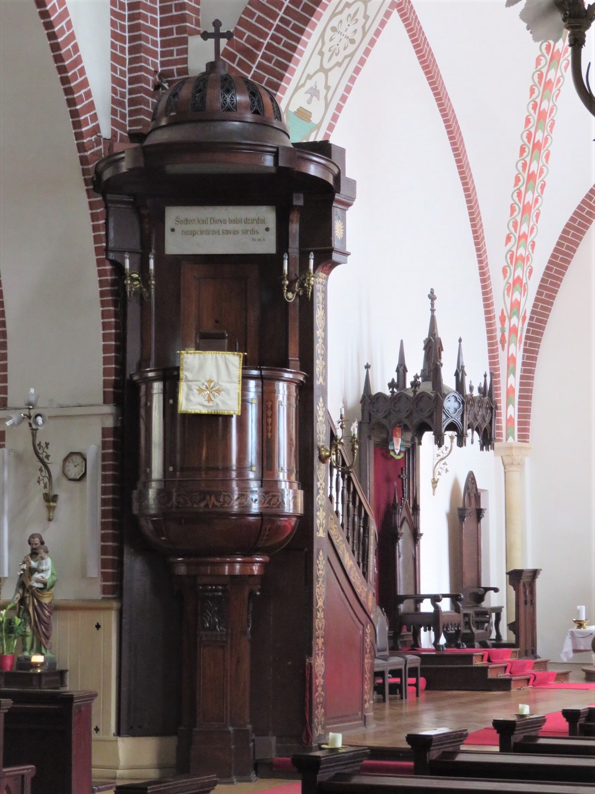 Preekstoel in St Jacobs Cathedral, Riga
