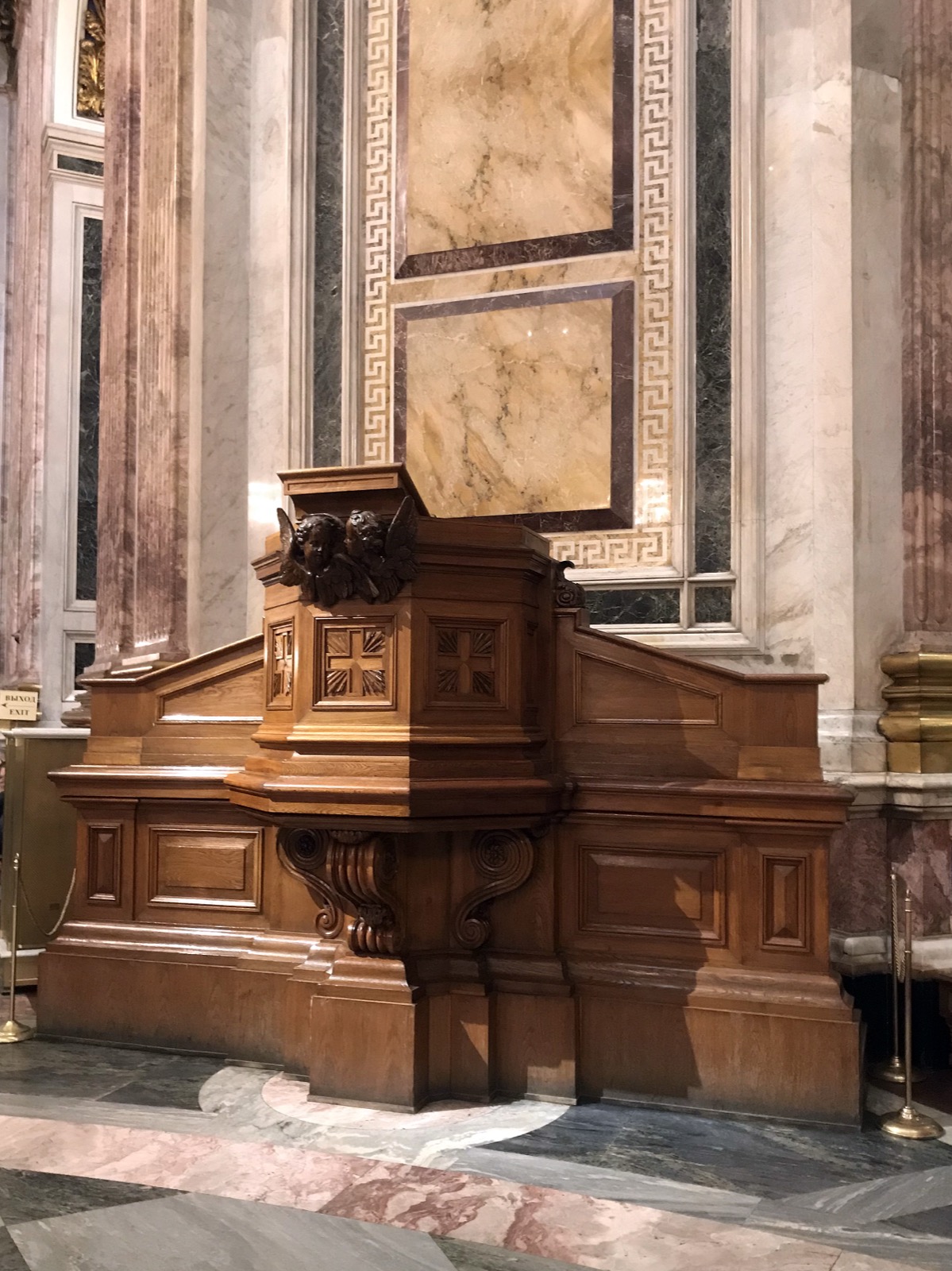 Pulpit at Izaak Kathedraal, St Petersburg