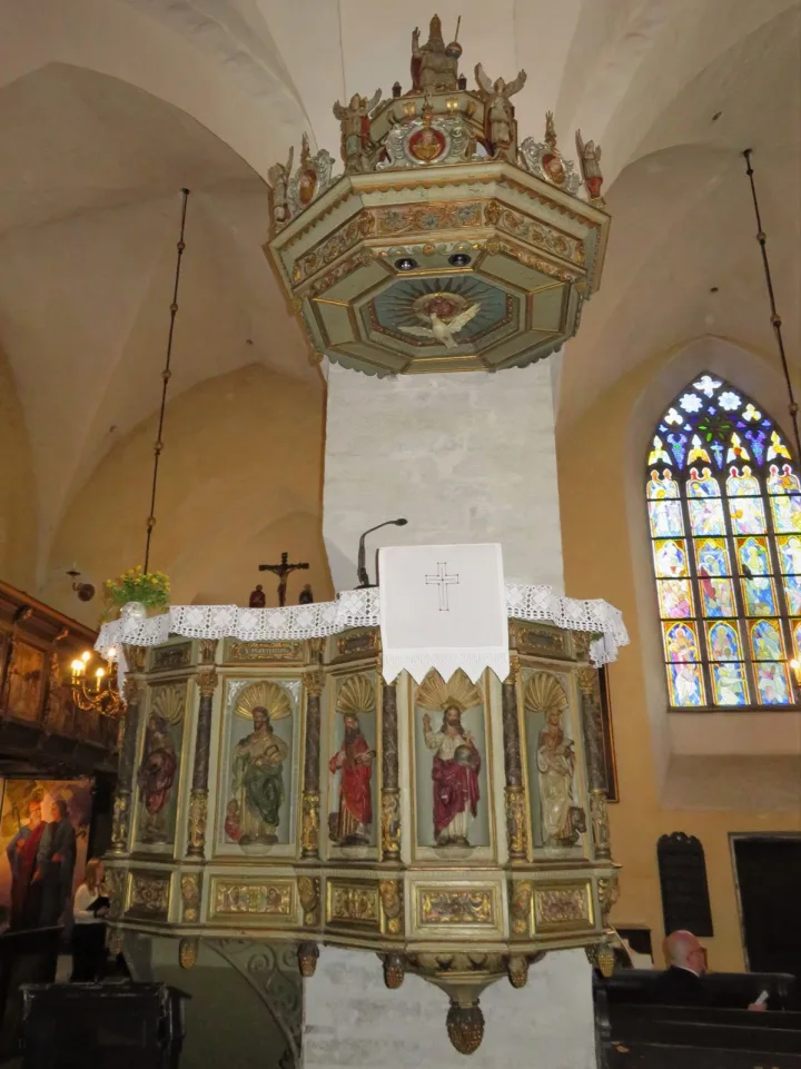 Pulpit at Puha Vaimu kirik, Tallinn