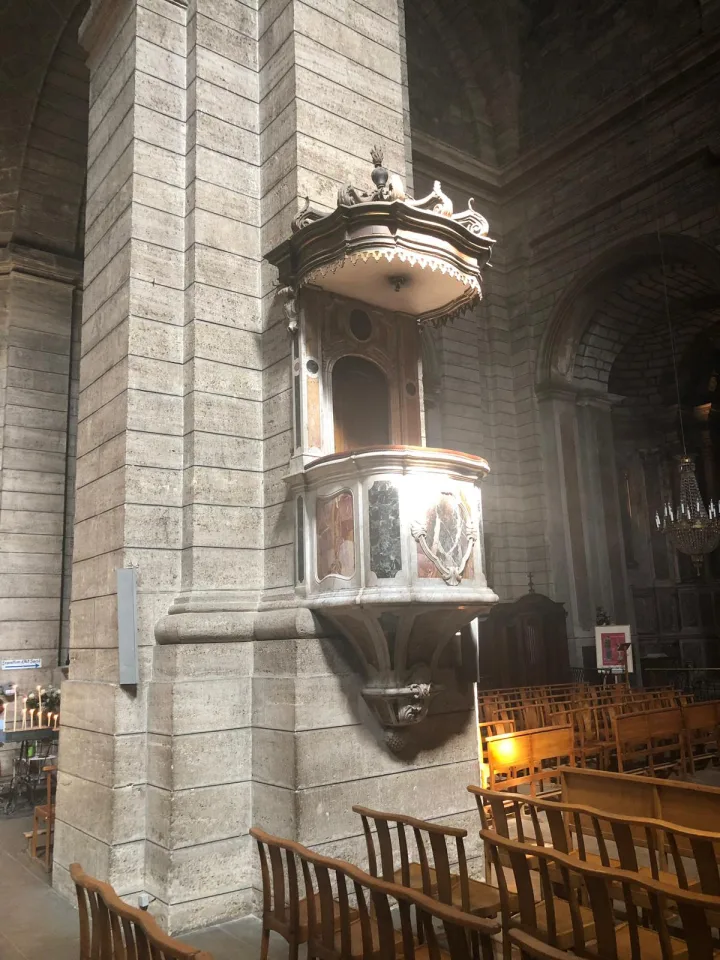 Preekstoel in Collegiale Saint-Jean, Pezenas
