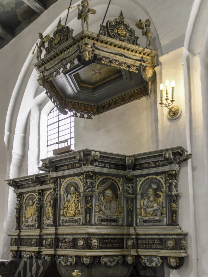 Preekstoel in Asmild Kirke, Viborg