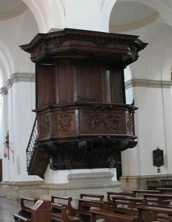 Preekstoel in Duomo Santa Maria Assunta, Padova