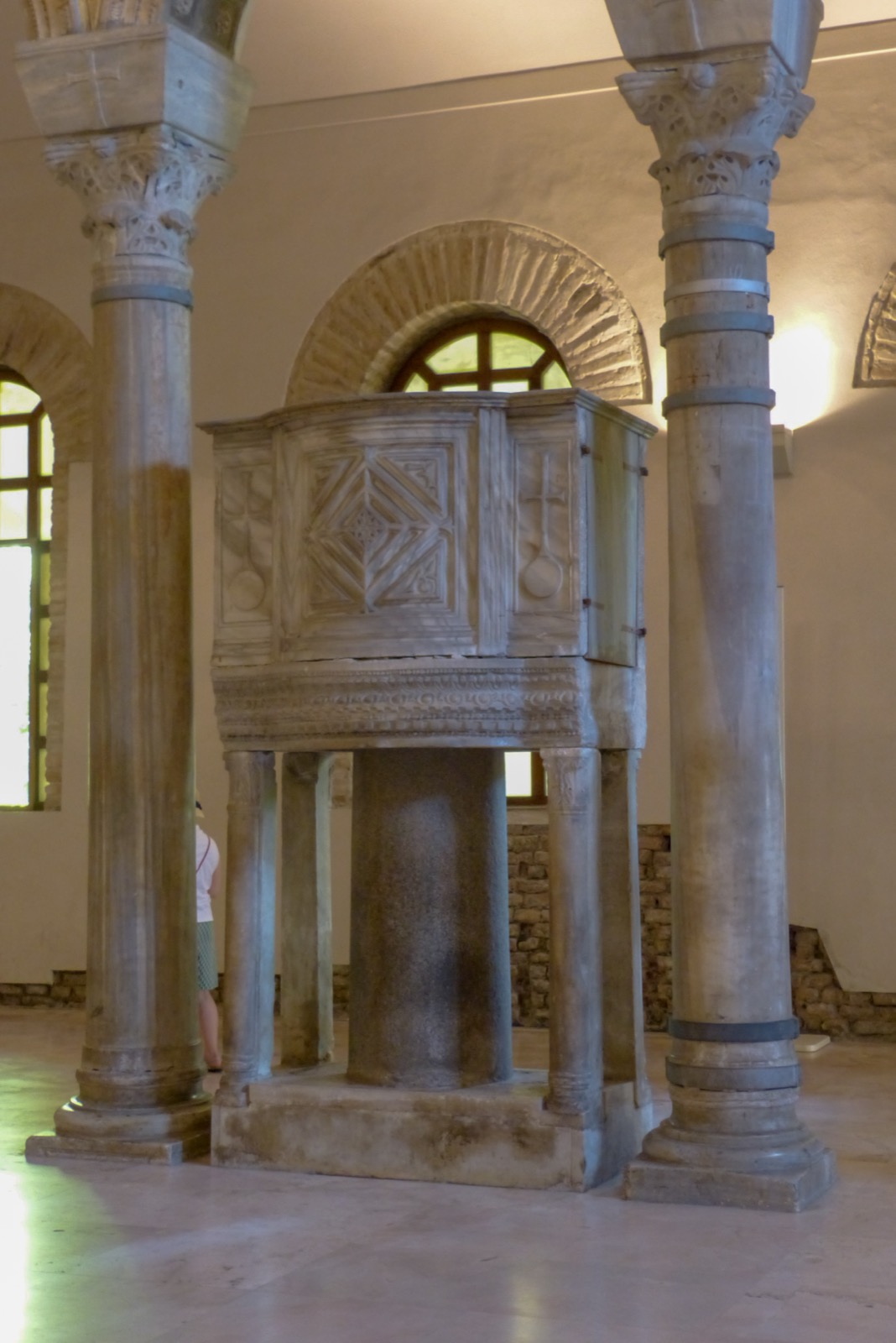 Preekstoel in St Apollinare Nuovo, Ravenna