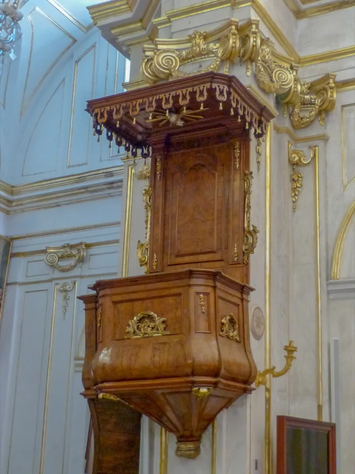 Pulpit at Santa Maria Assunta, Positano