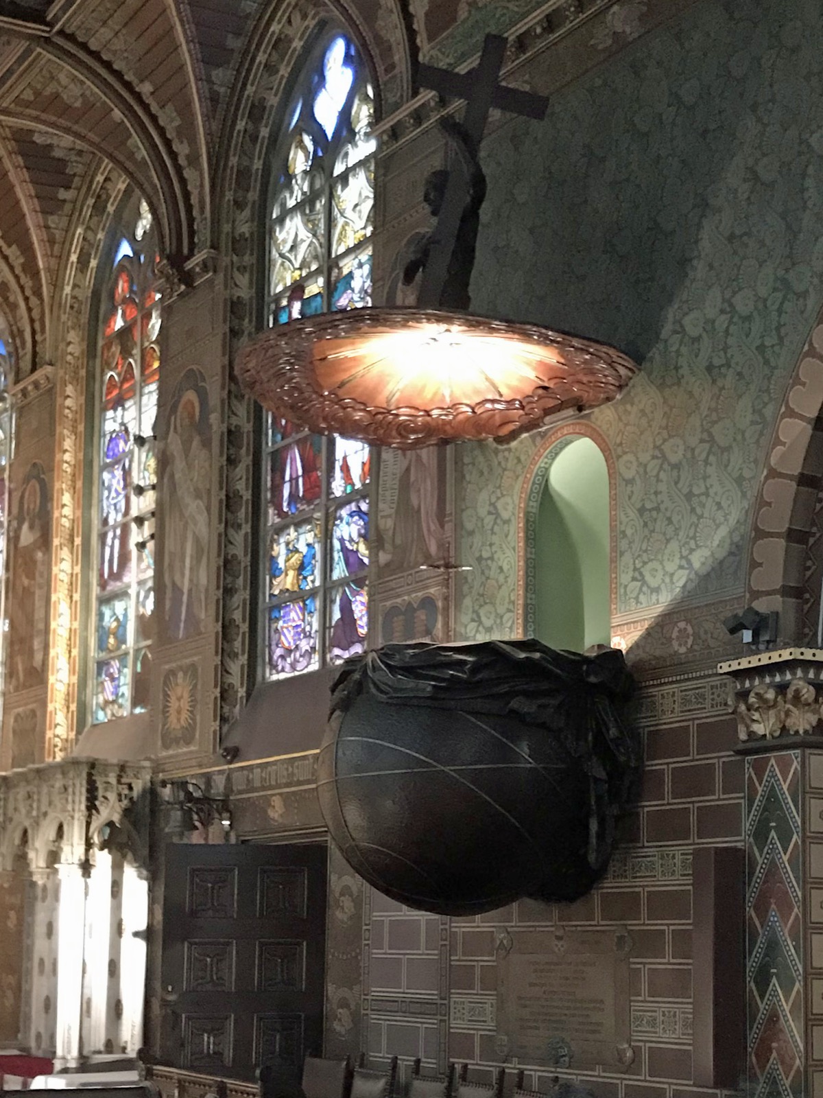 Pulpit at Basiliek van het Heilig Bloed, Brugge