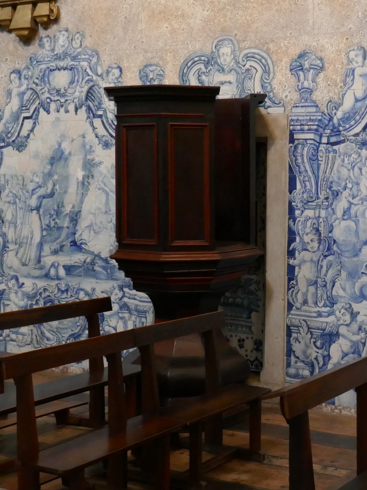 Pulpit at Sao Pedro de Alcantara, Lisboa