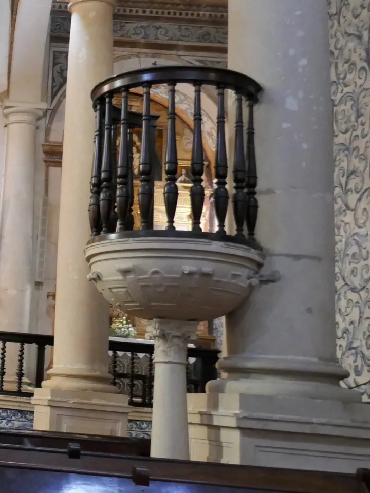 Pulpit at Igreja de Santa Maria, Obidos