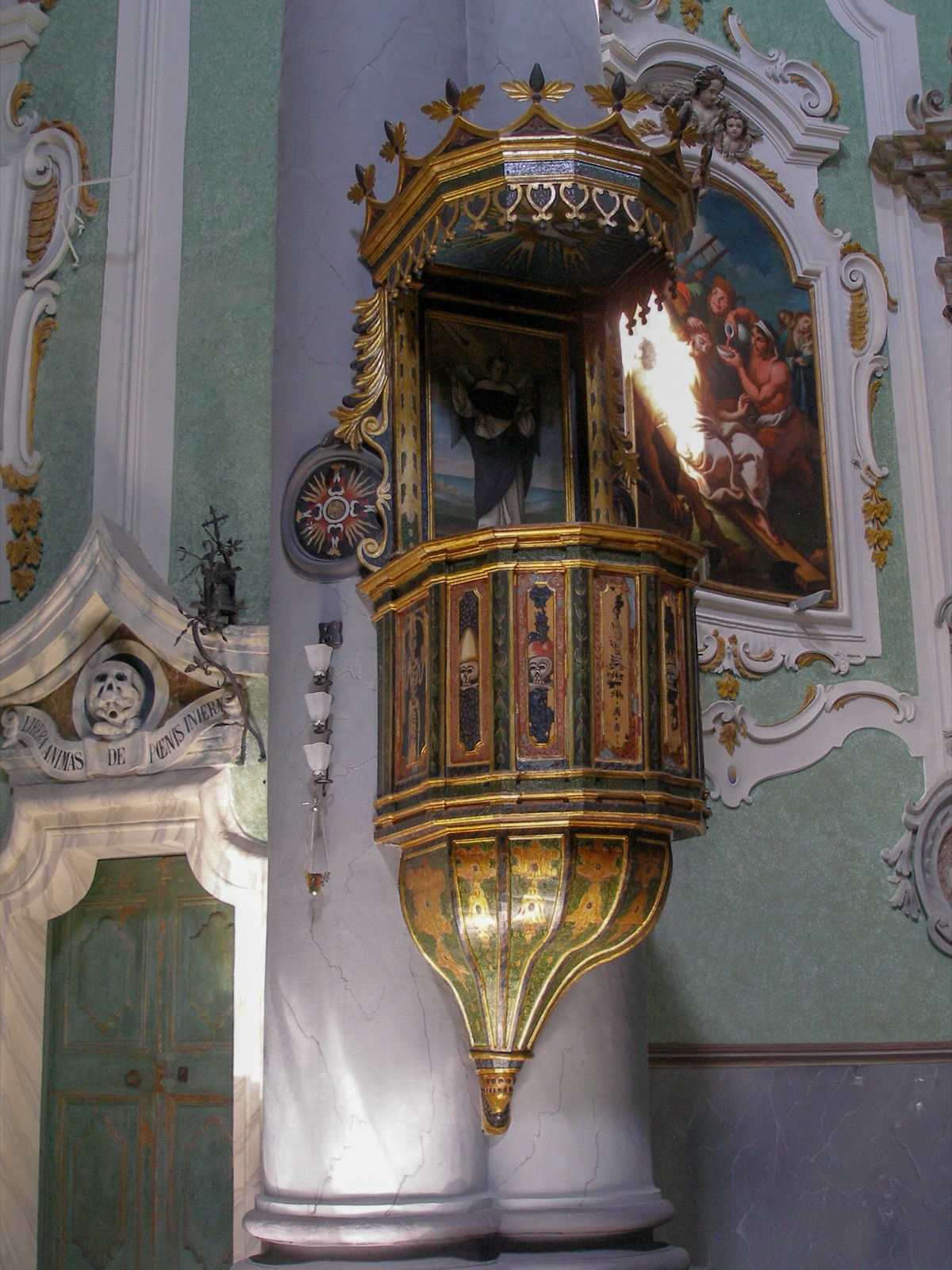 Pulpit at Church of San Francesco d Assisi, Matera