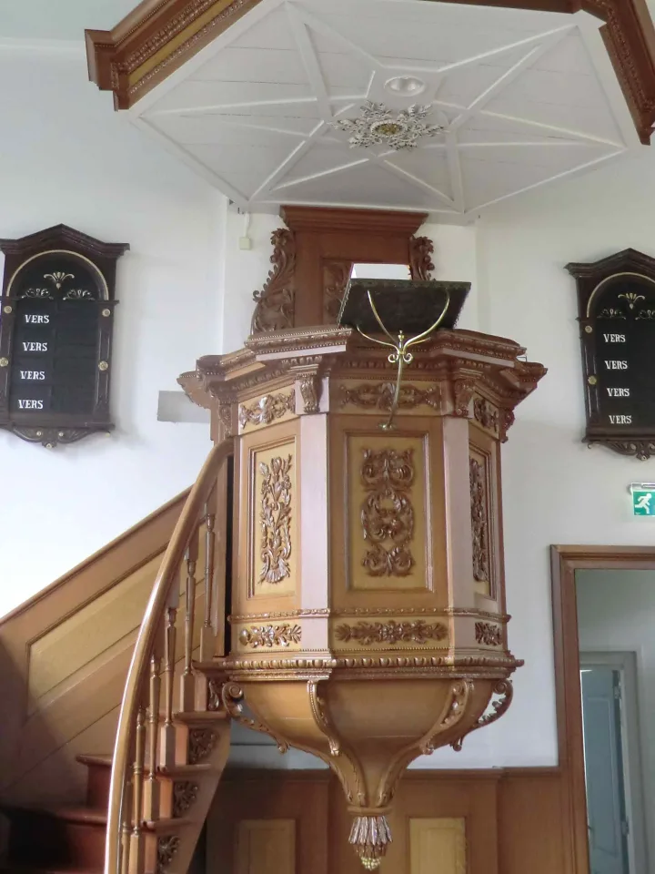 Pulpit at Doopsgezinde kerk, Holwerd