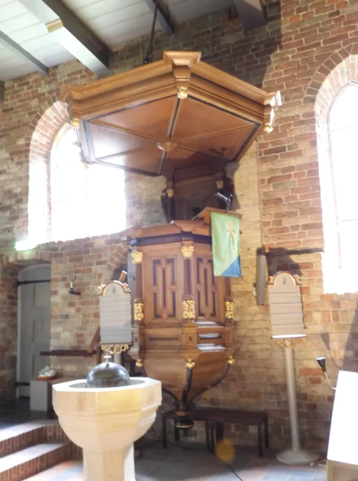 Pulpit at Bonifatiuskerk, Olderbercoop