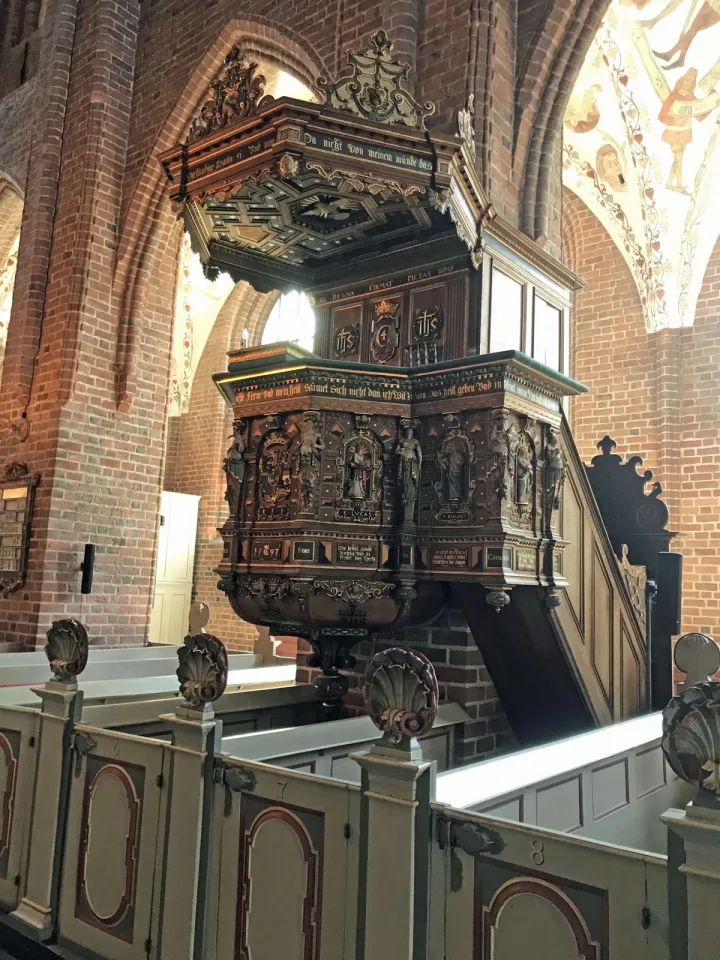 Preekstoel in Sct Mariae Kirke, Helsingor