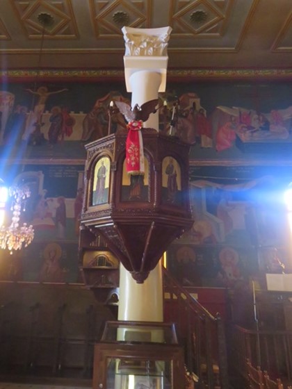 Preekstoel in Holy Cathedral of the Assumption of Virgin Mary, Kalavryta