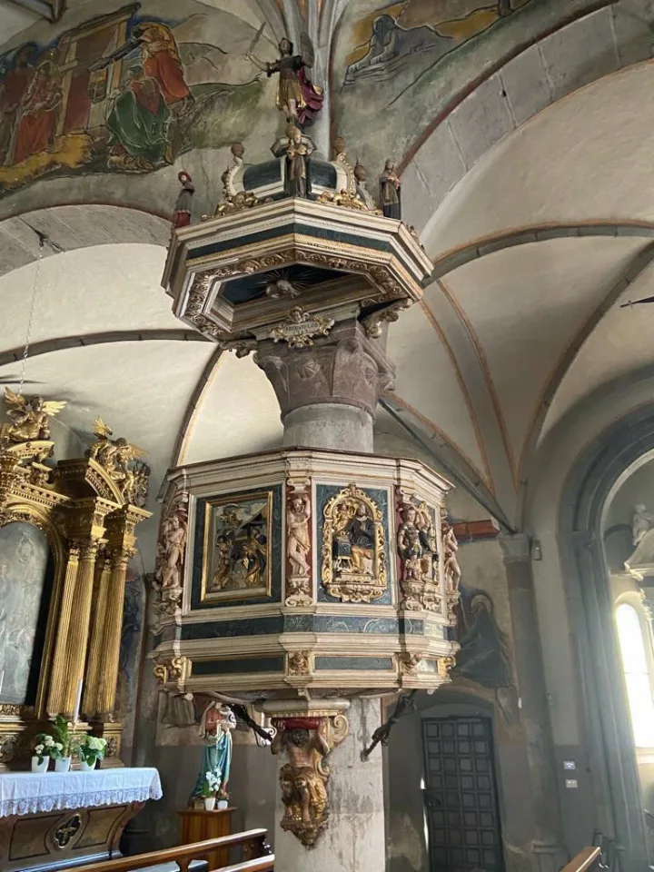 Pulpit at Chiesa di San Maria Assunta, Male