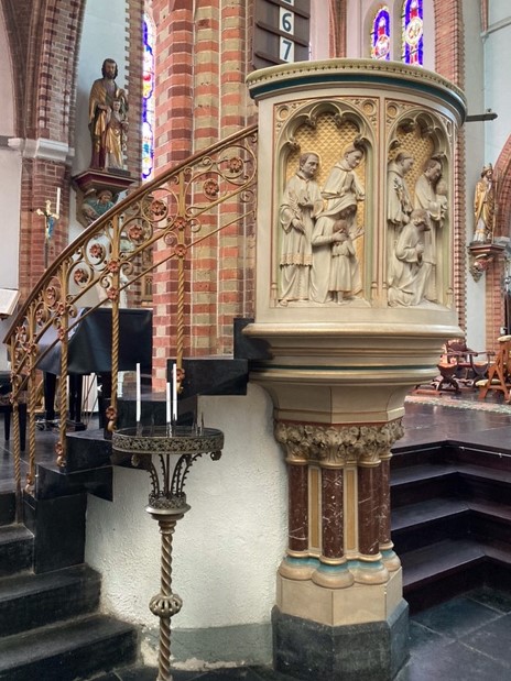 Pulpit at HH Nicolaas en Antoniuskerk, Monnickendam