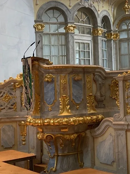 Preekstoel in Frauenkirche, Dresden