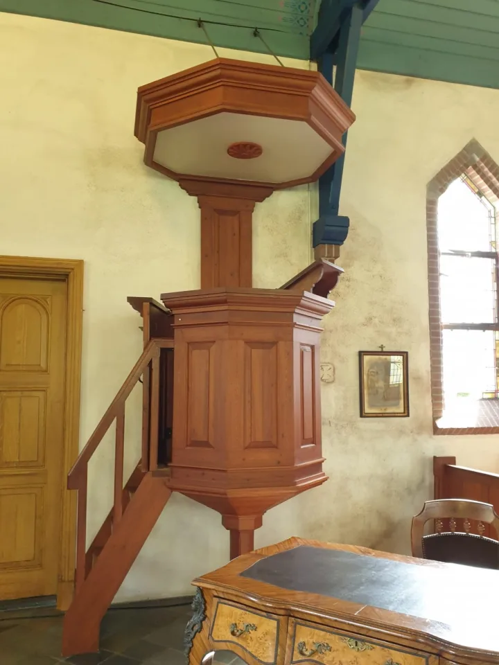 Preekstoel in Kerk in het Veenmuseum, Barger-Compascuum