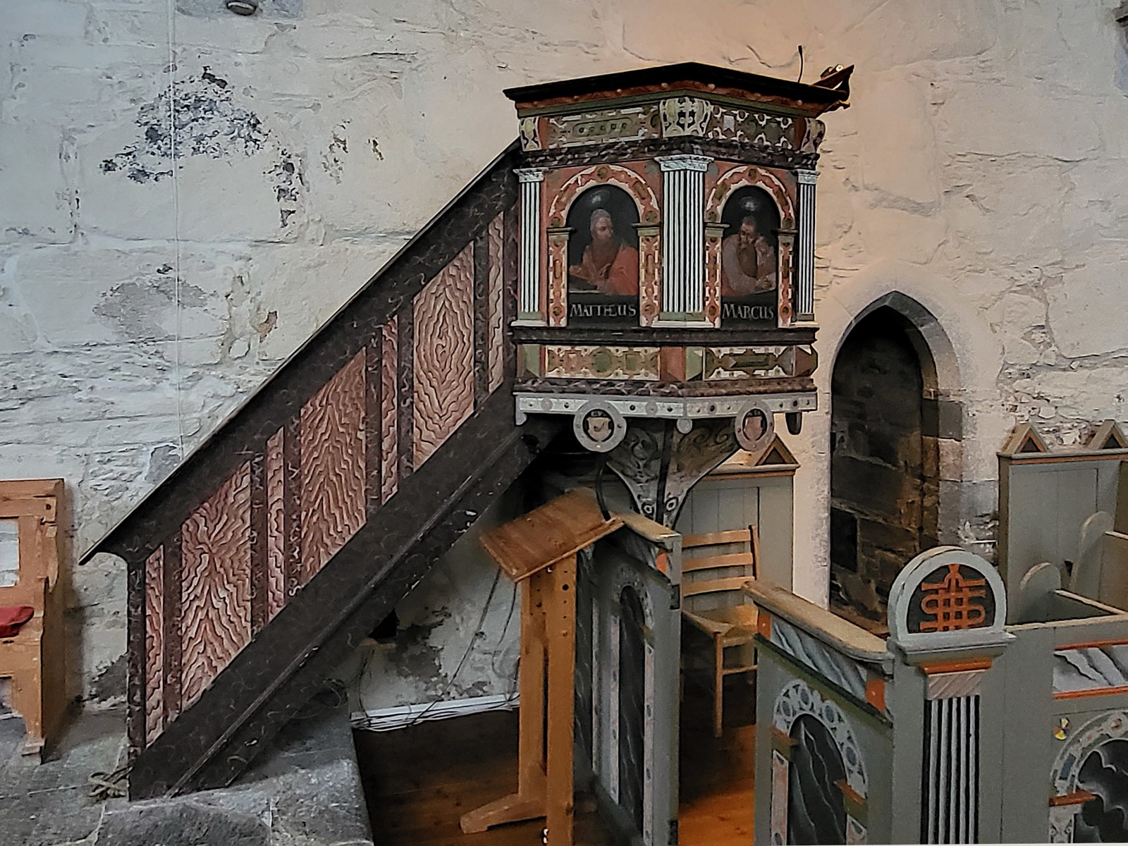 Preekstoel in Utstein klosterkyrkje, Mosteroy