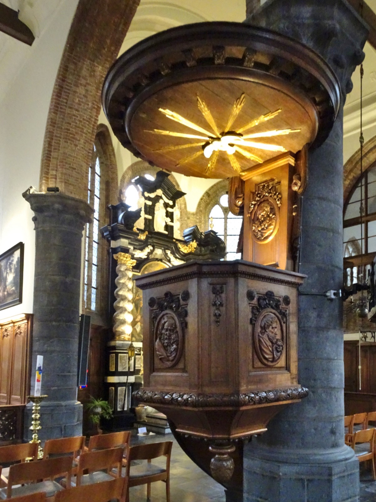 Pulpit at Sint-Antoniuskerk, Blankenberge