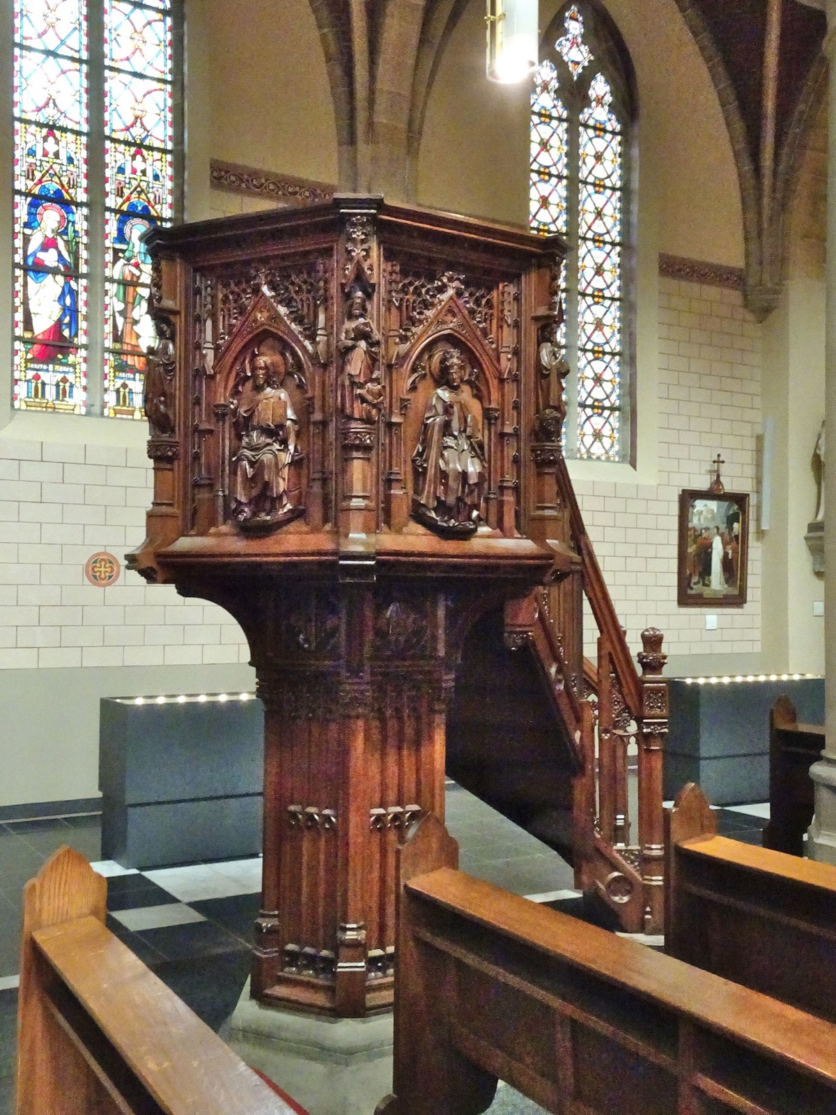 Pulpit at Sint-Pietersbandenkerk, Lommel