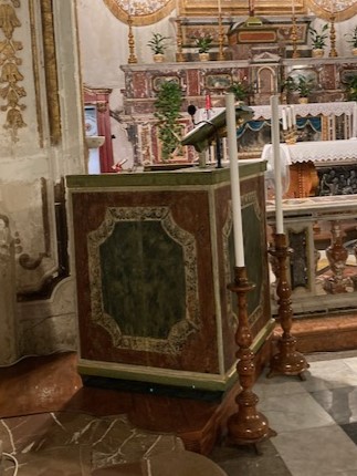 Preekstoel in Basilica di San Francesco d Assisi, Castelbuono