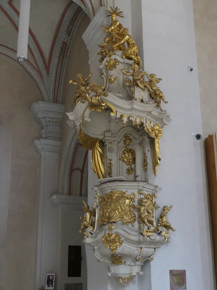 Preekstoel in Katedrale sv Mikulase, Ceske Budejovice