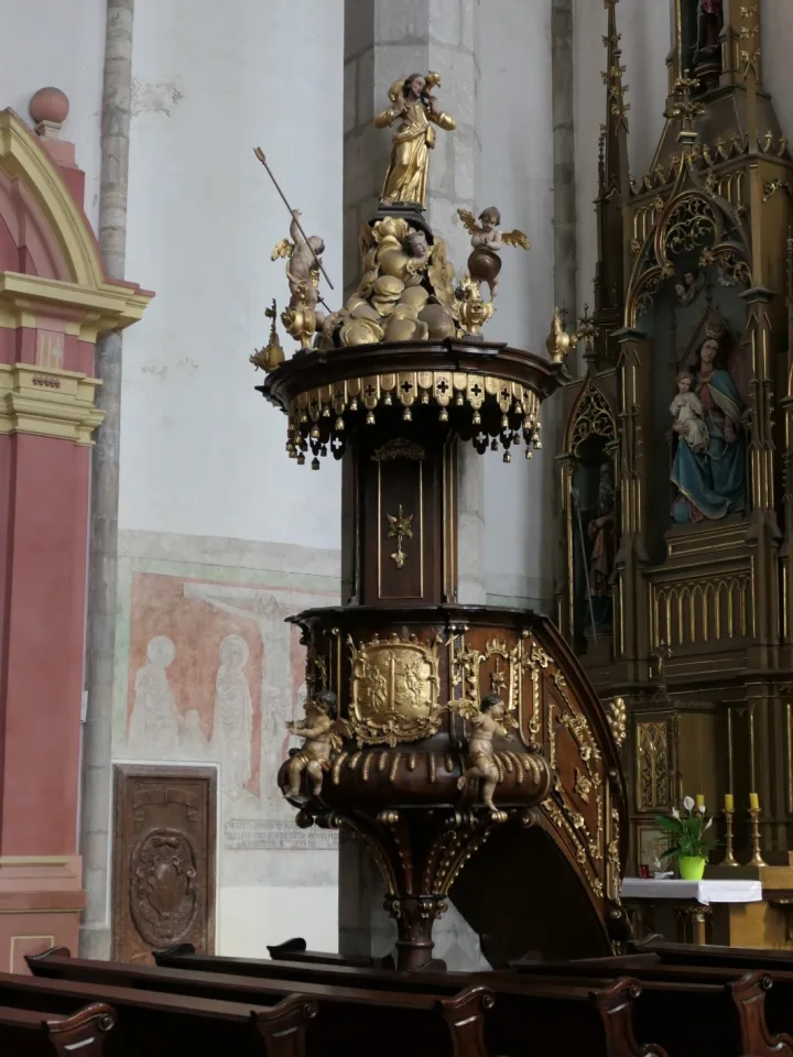 Preekstoel in Kostel Svateho Vita, Cesky Krumlov