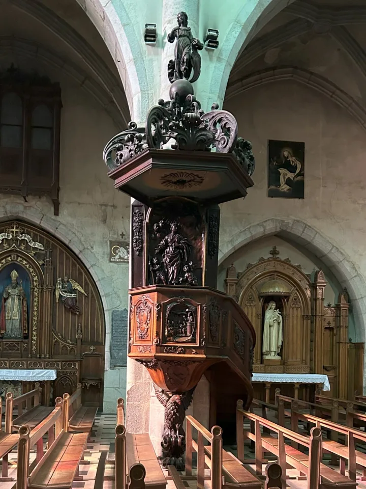 Preekstoel in Cathedrale Saint Pierre, Annecy