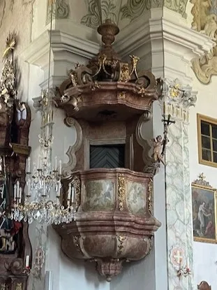 Preekstoel in Pfarr- und Wallfahrtskirche, Maria Alm