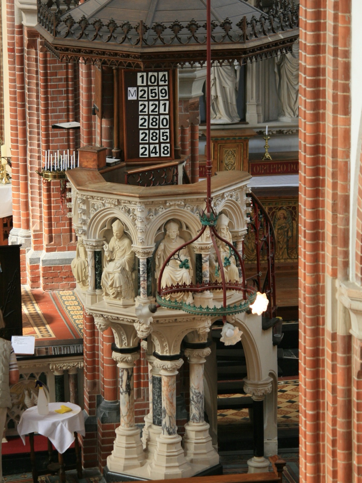 Preekstoel in Sint Willibrorduskerk, Oude Pekela