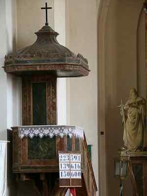 Preekstoel in Reformatus Templom, Acs