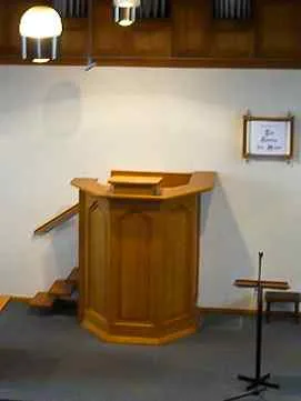 Preekstoel in Gereformeerde Kerk, Enter