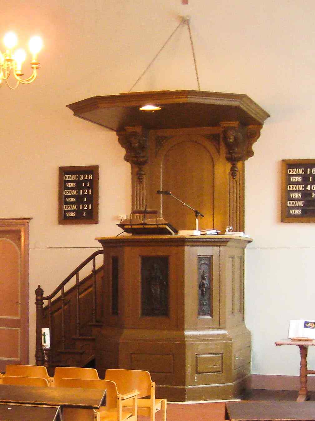 Preekstoel in Remonstrantse Kerk, Schoonhoven