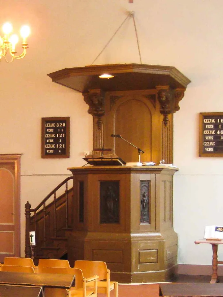 Preekstoel in Remonstrantse Kerk, Schoonhoven