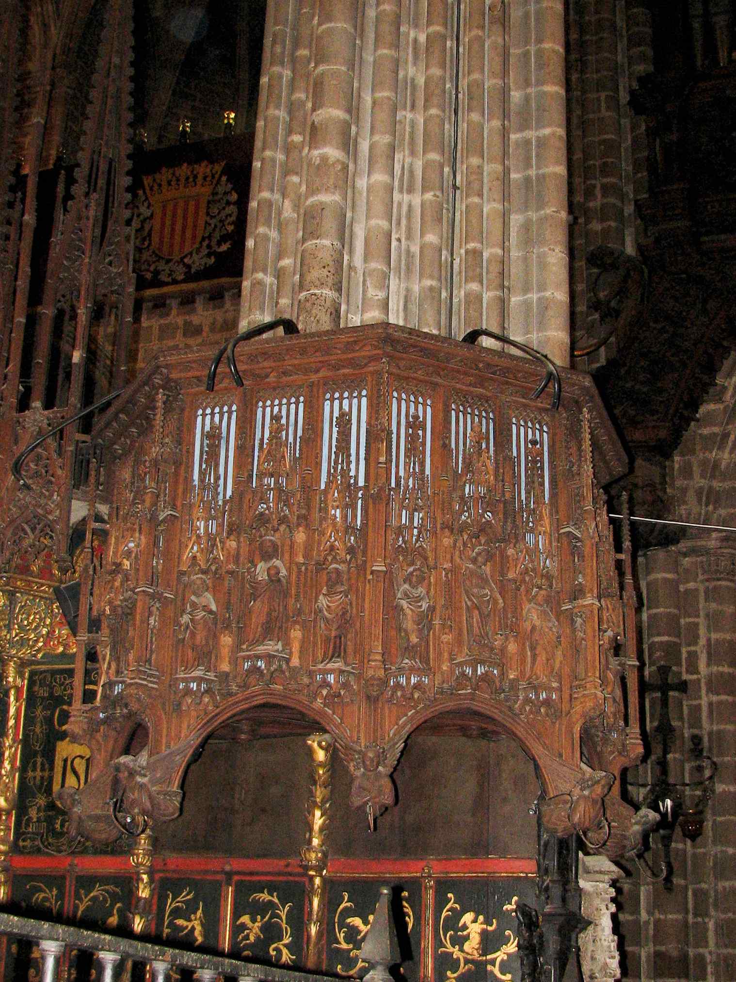 Preekstoel in Catedral de Santa Eulalia, Barcelona