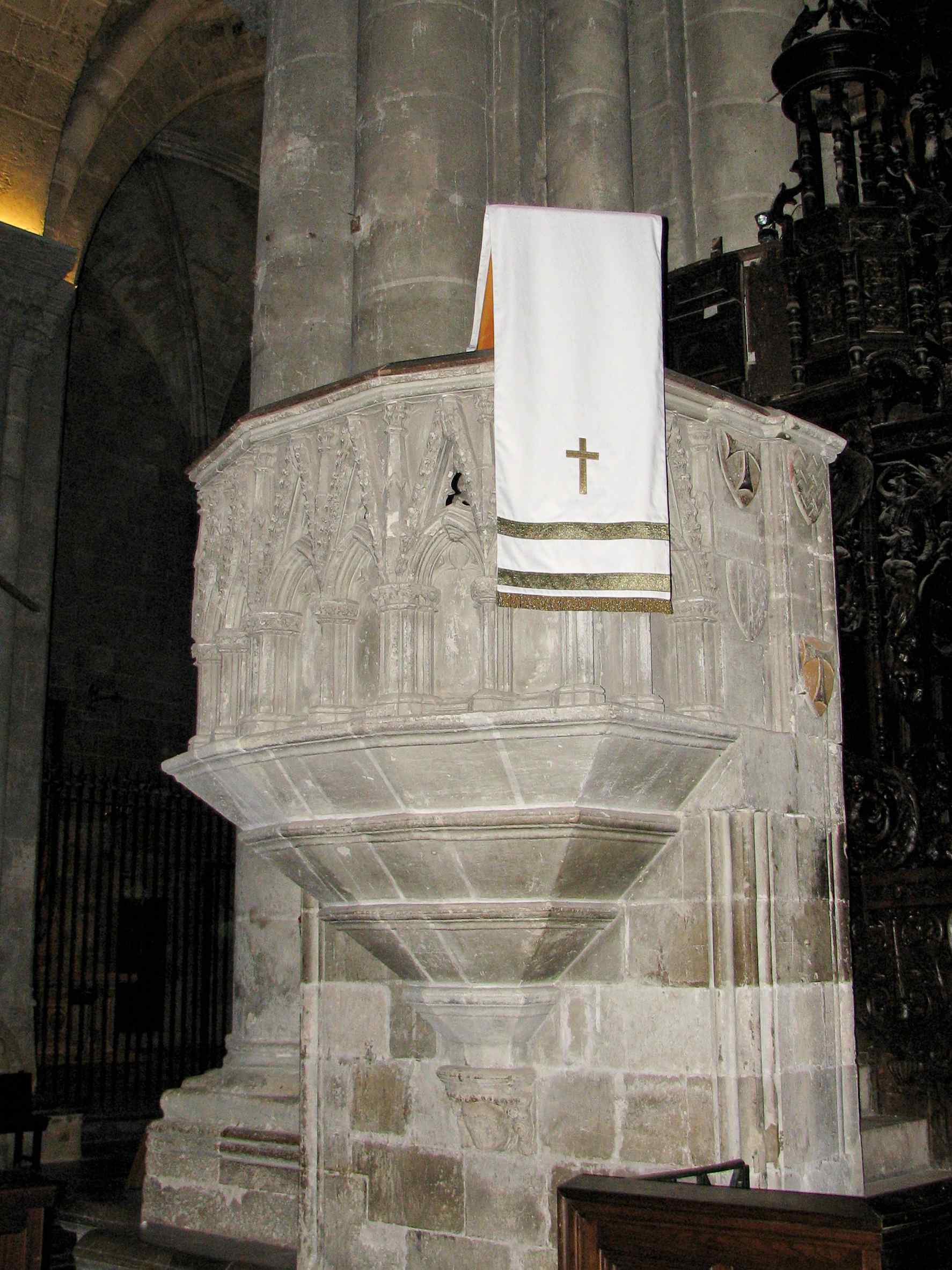 Preekstoel in Catedral de Santa Maria, Tarragona