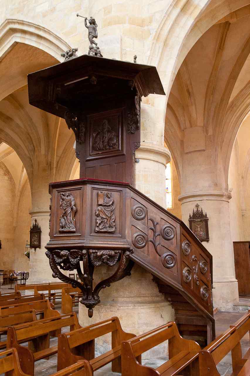 Preekstoel in Cathedrale Saint-Sacerdos, Sarlat