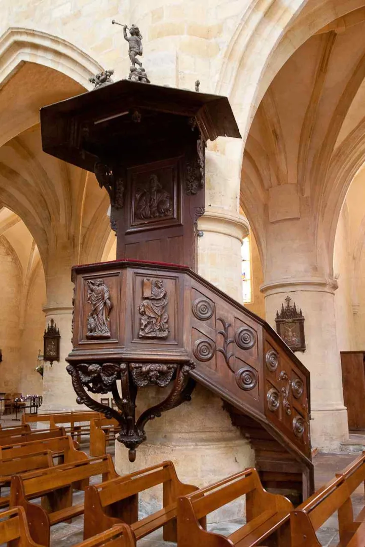Preekstoel in Cathedrale Saint-Sacerdos, Sarlat