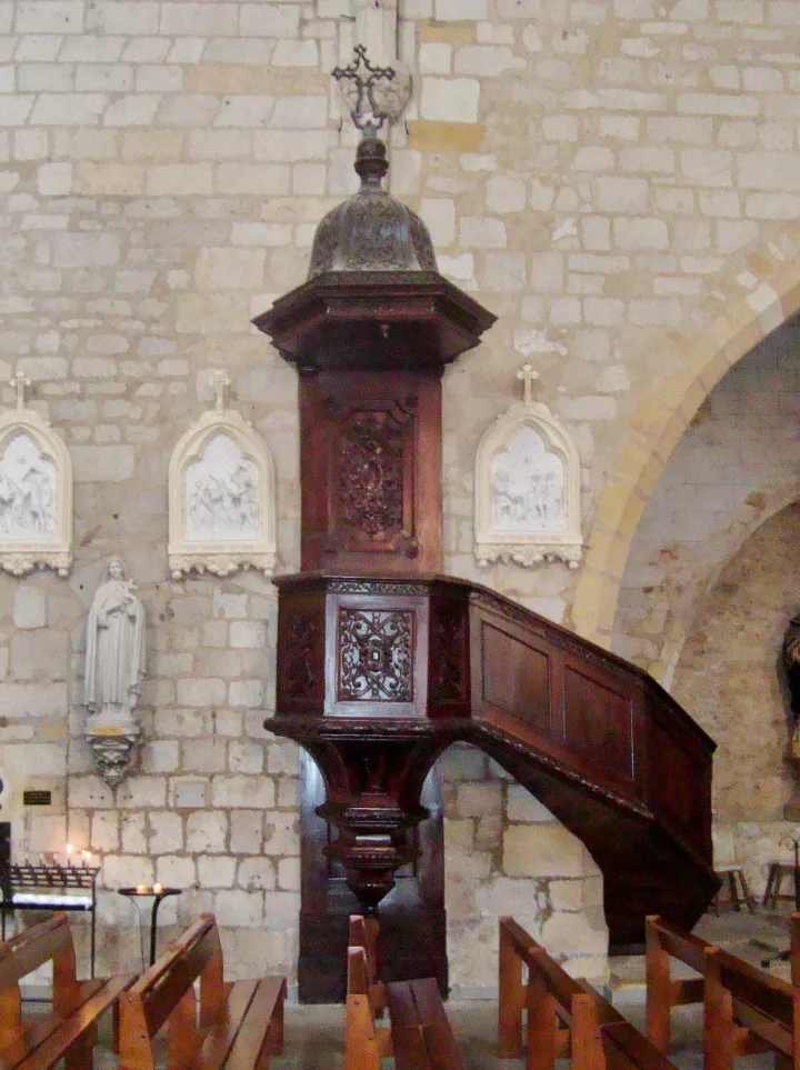 Preekstoel in Eglise Saint-Dominique, Monpazier