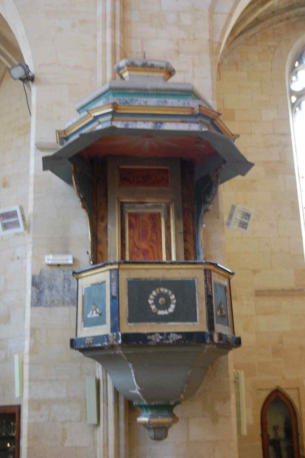 Preekstoel in Eglise Saint- Pierre, Gourdon (Lot)