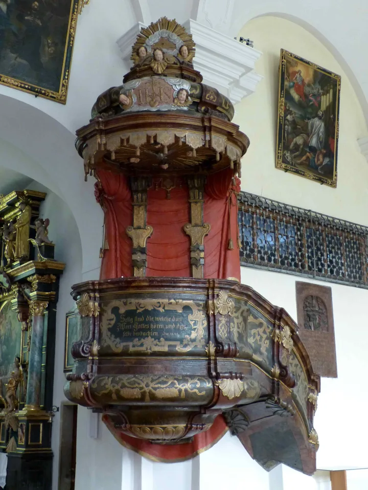 Preekstoel in Pfarrkirche St Peter und Paul, Irdning