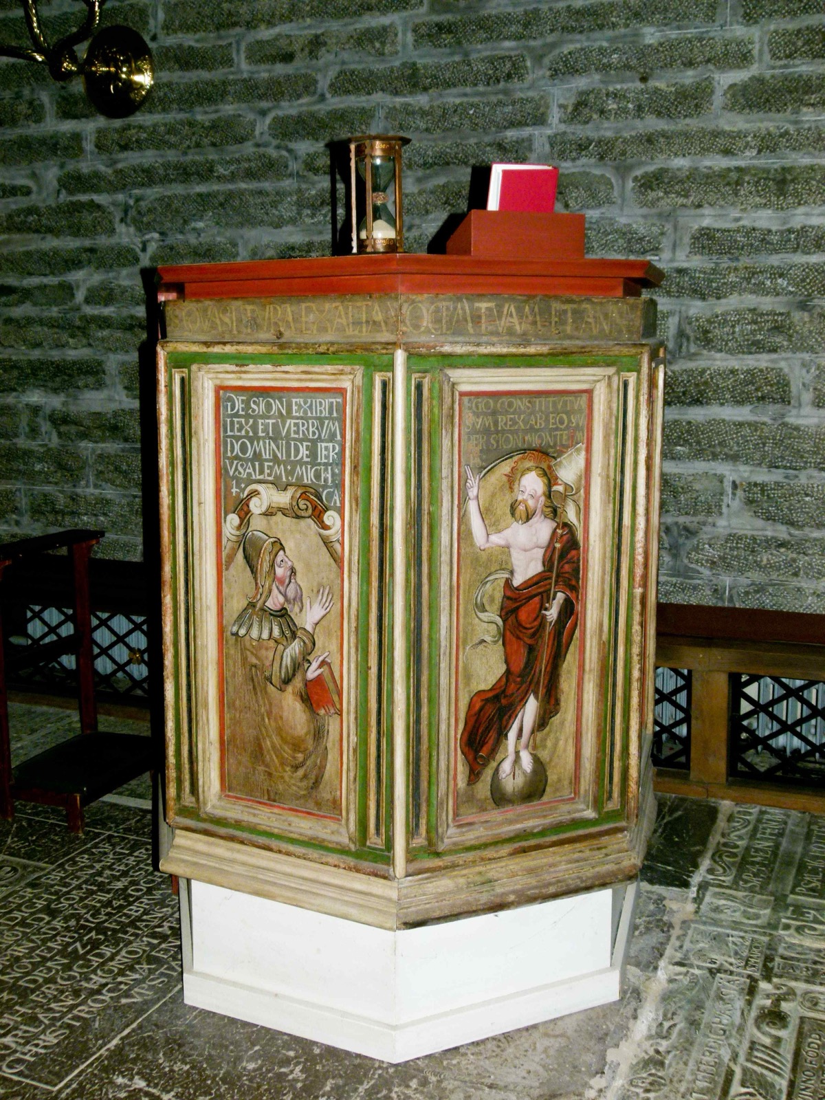 Preekstoel in Vadstena Kloster museum, Vadstena