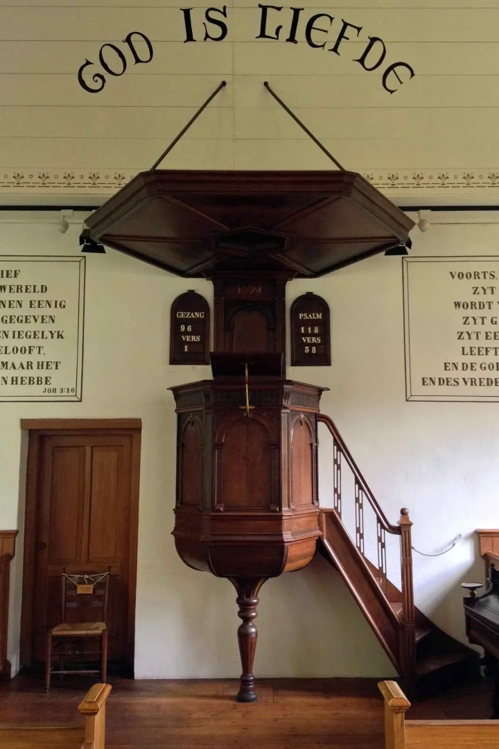 Preekstoel in Nederlands Hervormde kerk, Arnhem
