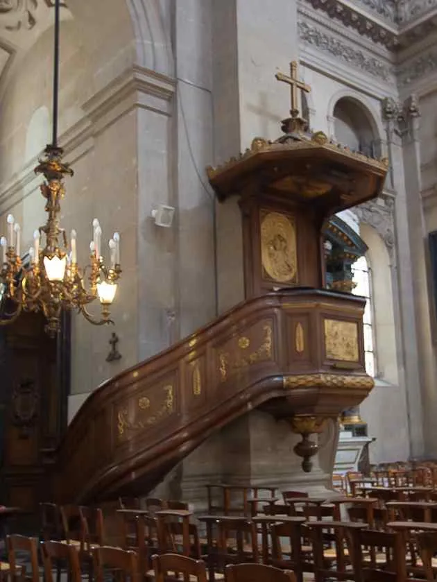 Preekstoel in St Paul et St Louis, Parijs