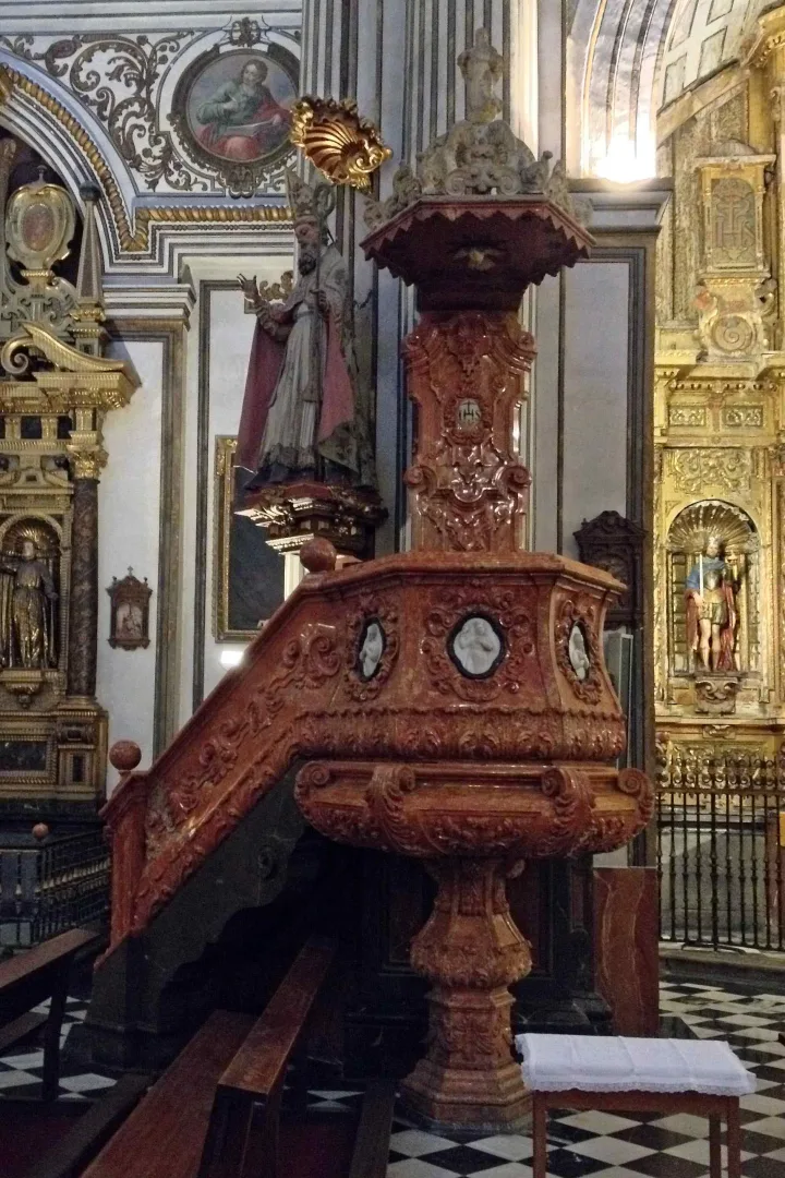 Pulpit at Collegiata de San Justo y Pastor, Granada