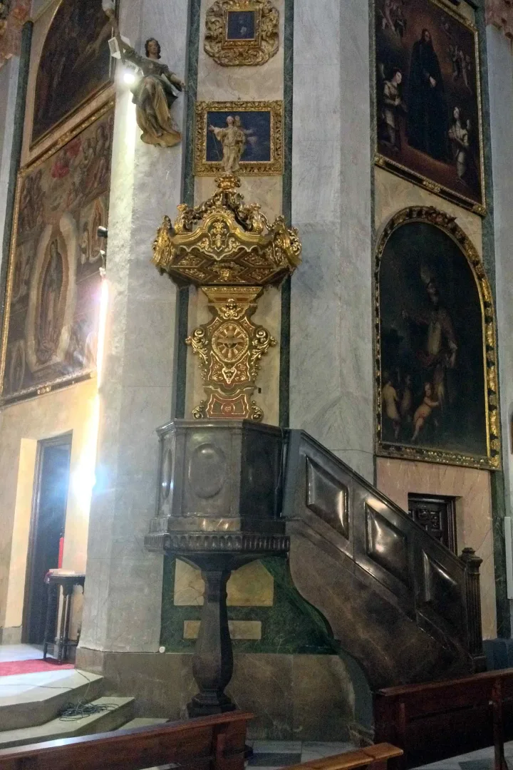 Pulpit at Iglesia de Santa Maria Magdalena, Granada