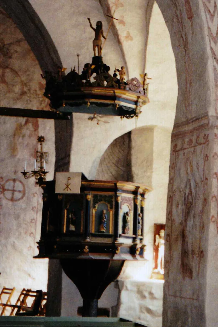 Preekstoel in St Mikaels Kyrka, Godby