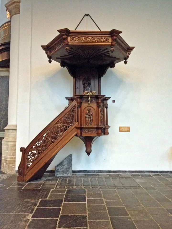 Preekstoel in Oude Kerk, Delft