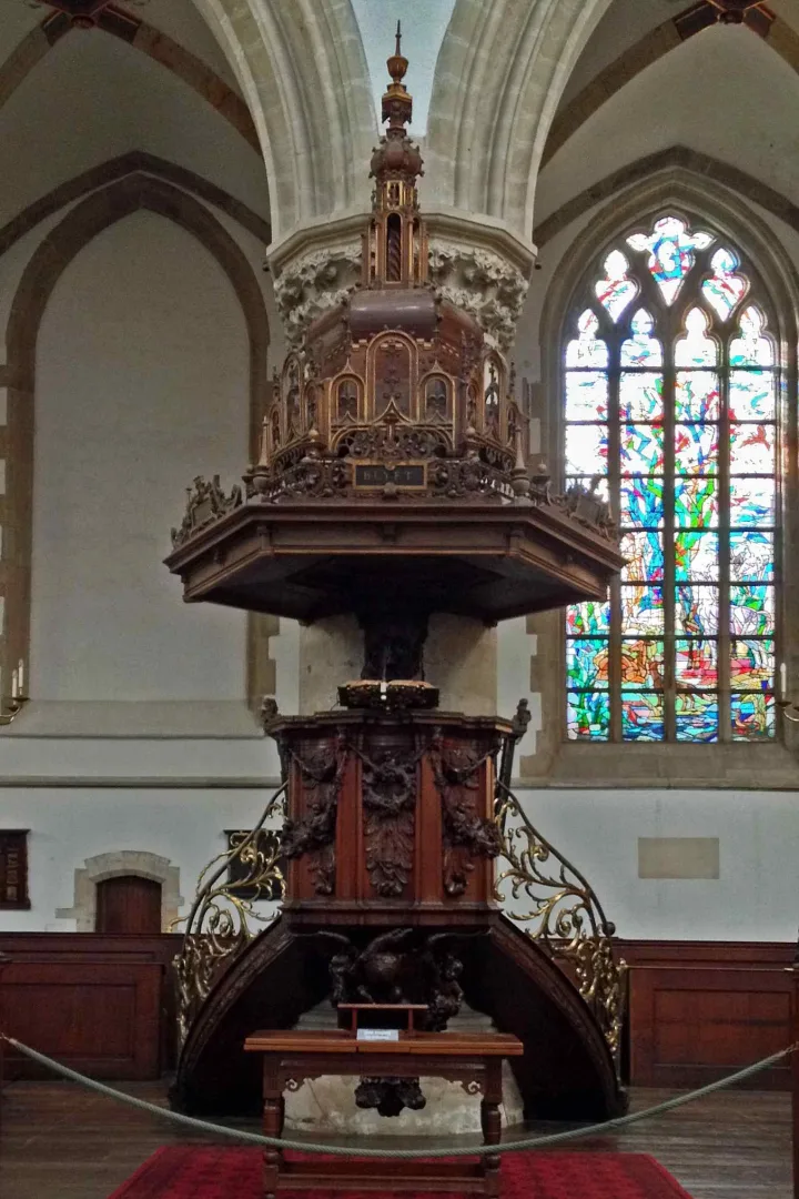 Preekstoel in Grote of St Bavokerk, Haarlem
